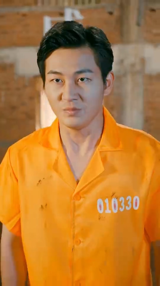 狱锁狂龙封面图