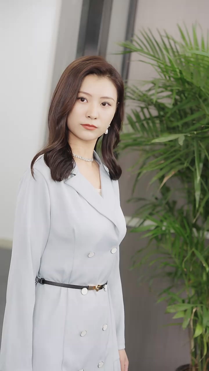 辞职后，前总裁对我余情未了封面图